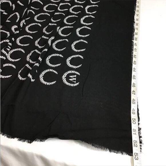 Wildfox Couture Scarf/Wrap Laurel Black Frayed Hem Signature W Crest Scarf/Wrap - Picture 4 of 5